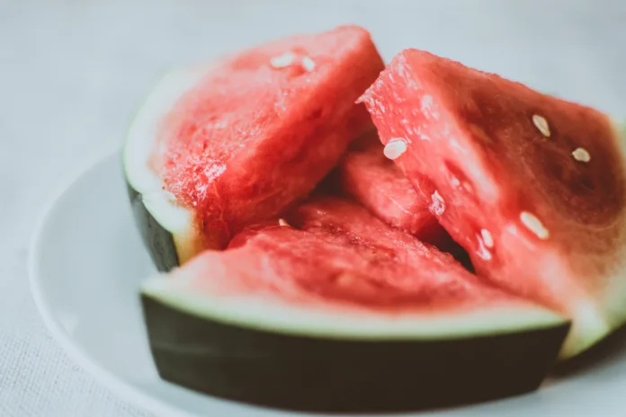 5 summer fruits for glowing skin - Witapedia