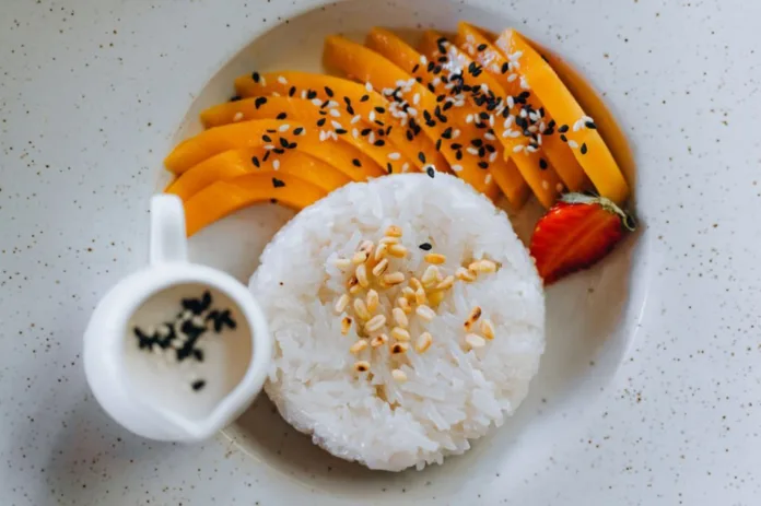 How to make sweet mango sticky rice at home - Witapedia