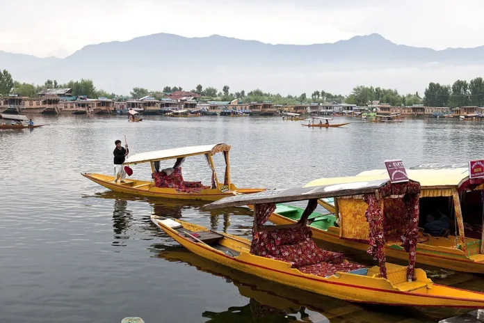 Must visit lakes in Kashmir - Witapedia