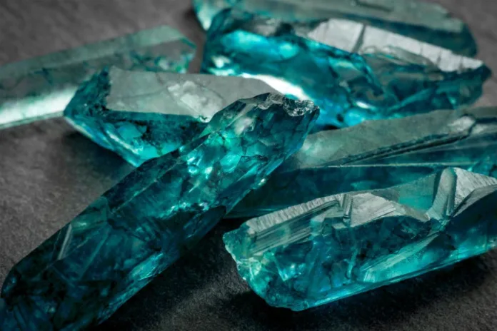 Benefits of wearing Aquamarine Stone - Witapedia