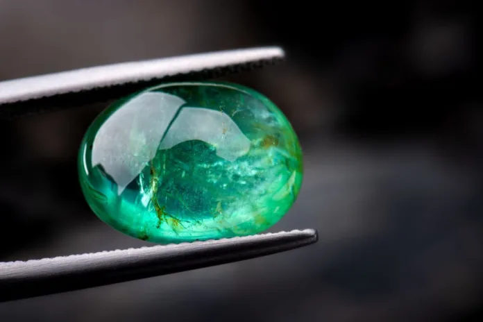 Benefits of wearing Emerald gemstone - Witapedia