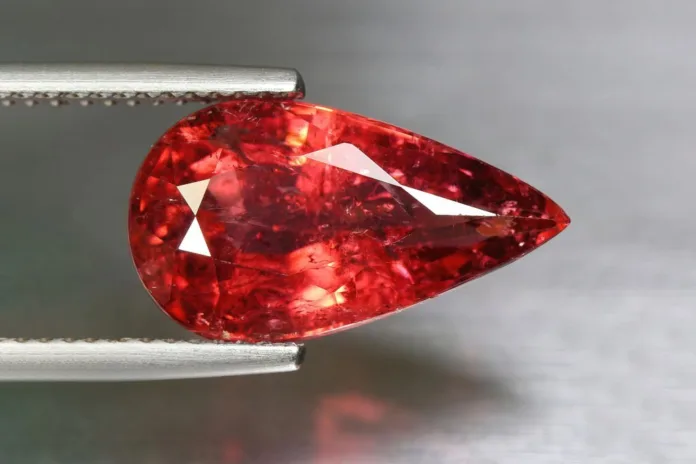 Benefits of wearing Garnet Stone - Witapedia