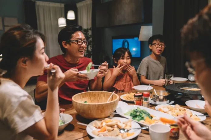 7 reasons why we should have early dinner - Witapedia