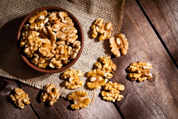 5 Health Benefits Of Eating Soaked Walnuts In The Morning - Witapedia